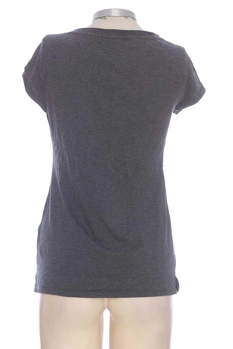 Top / Camiseta color Gris - Alfani