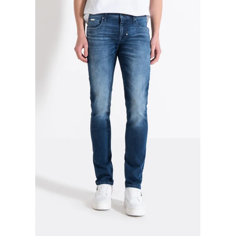 VAQUERO HOMBRE  MORATO JEANS OZZY TAPERED FIT IN MID