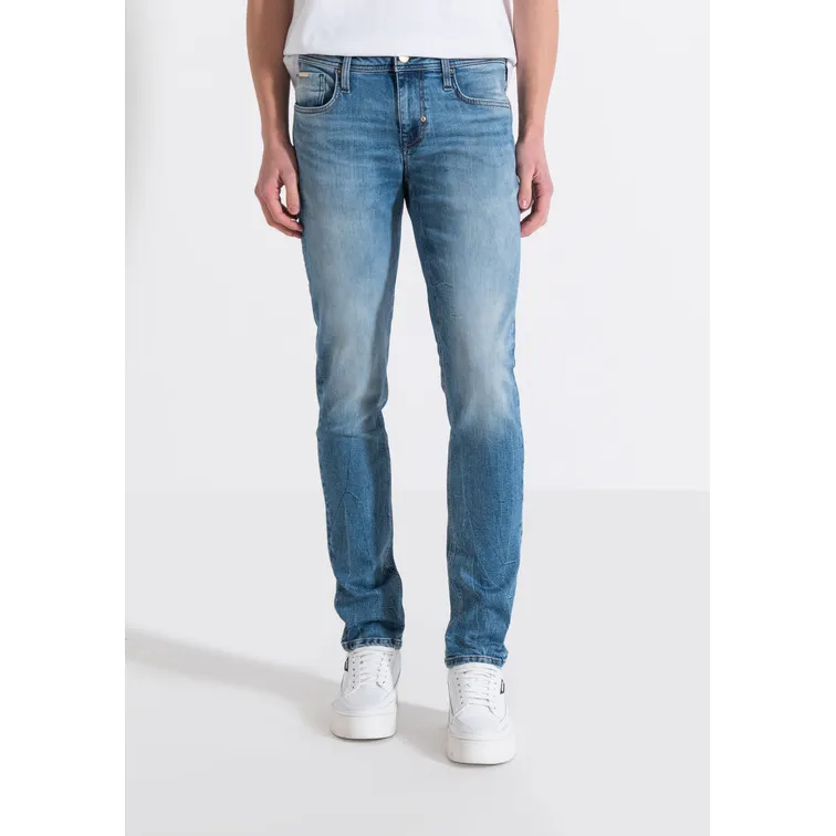 VAQUERO HOMBRE  MORATO JEANS TAPERED OZZY IN BLUE STR