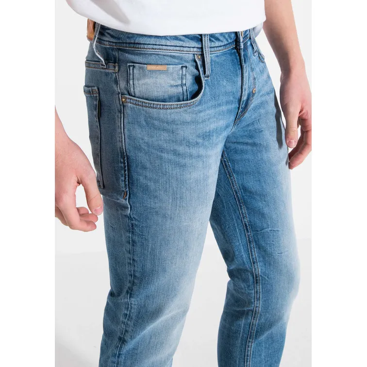 VAQUERO HOMBRE  MORATO JEANS TAPERED OZZY IN BLUE STR